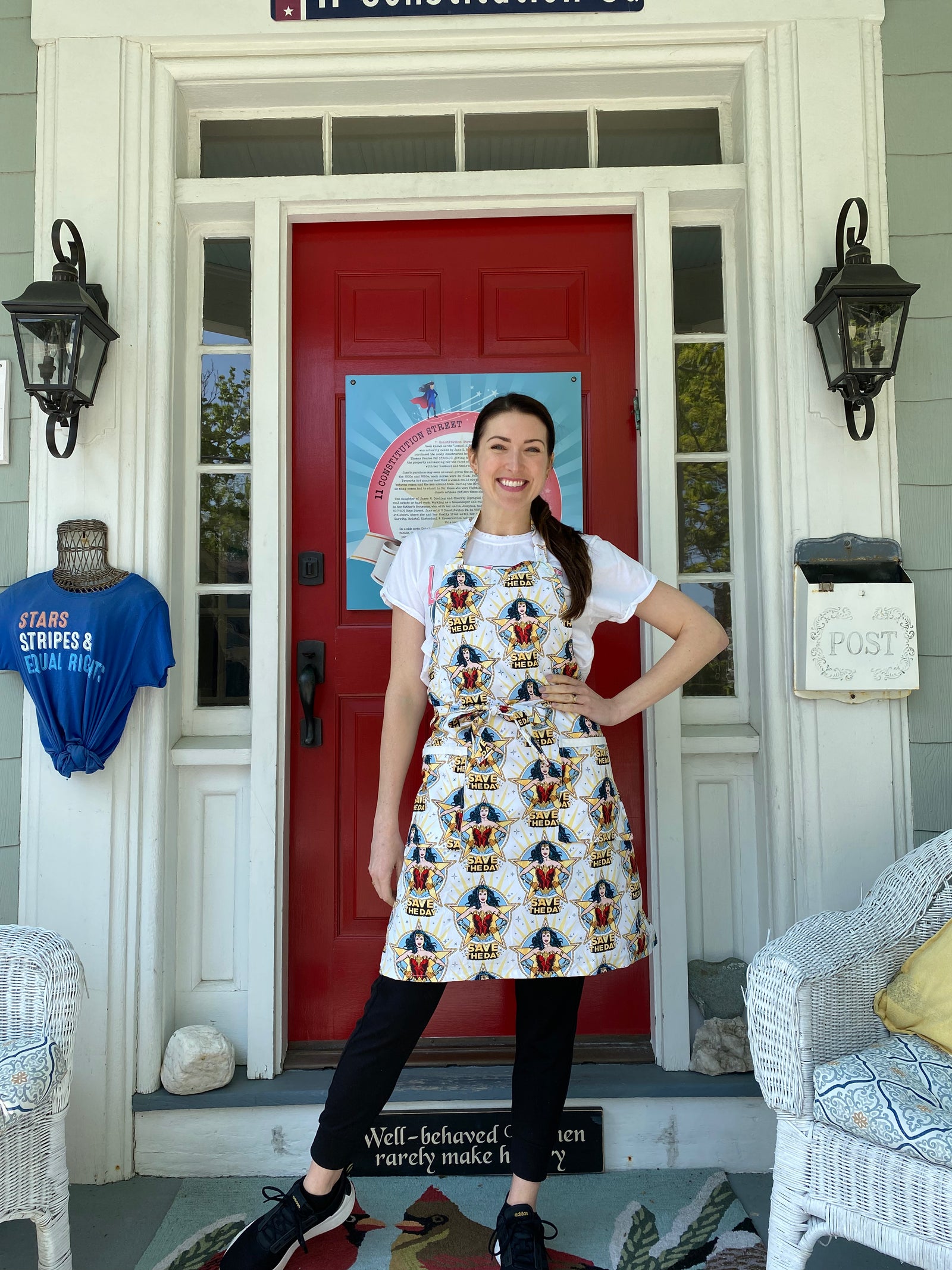 Wonder Woman™ Apron – Alayne White