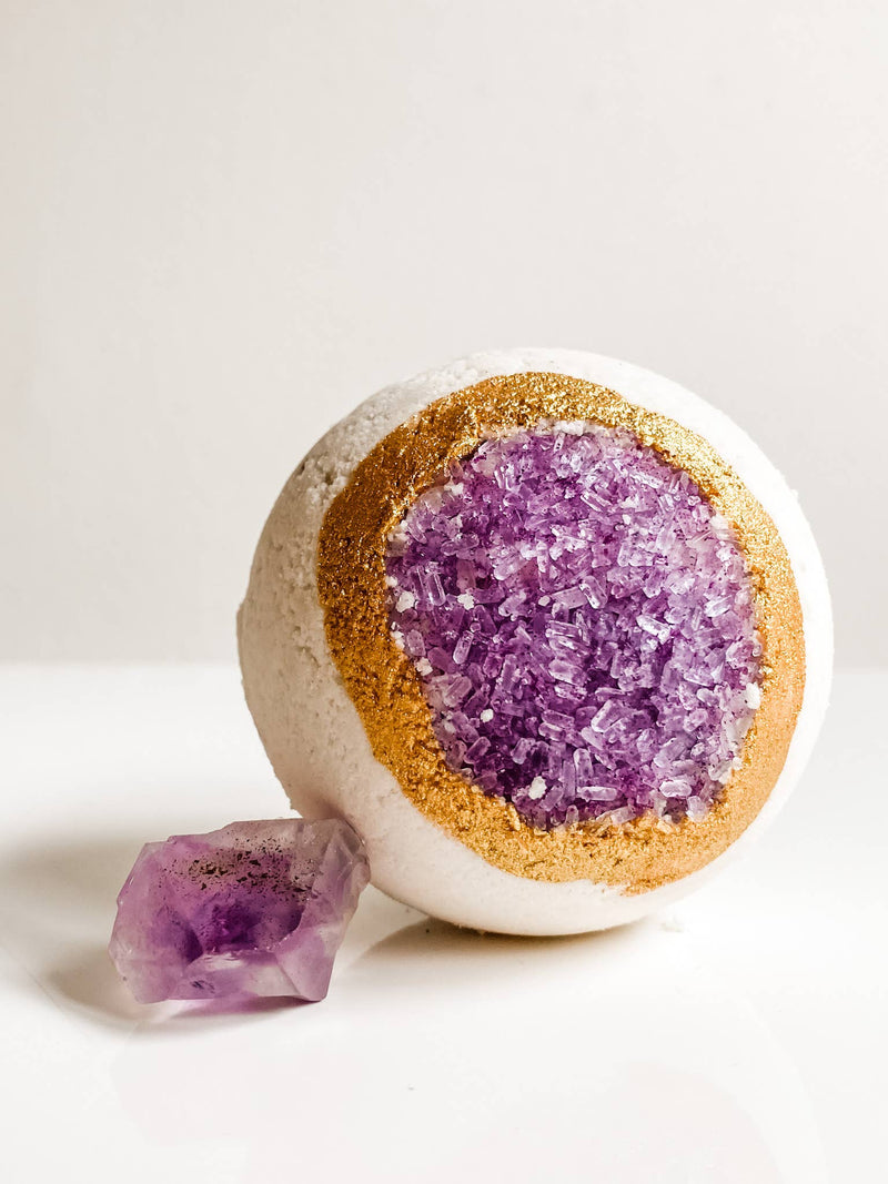 Amethyst - Geode Intuition Crystal Bath Bomb